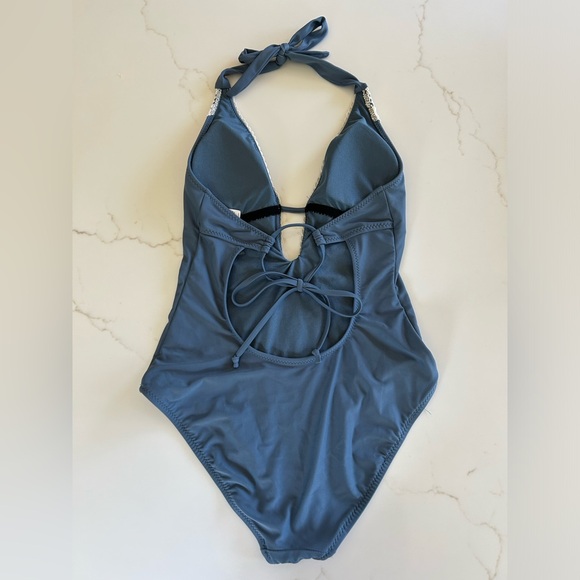 Mossimo Women's Crochet Trim Plunge Front One Piece Swimsuit NWOT - Picture 10 of 14